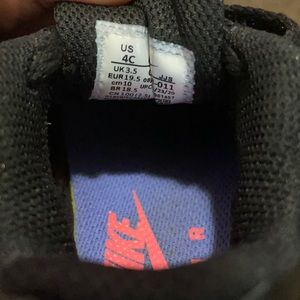 Toodler sneakers ..Nike